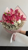 PEMBE LİLYUM VE PAPATYA BUKETİ