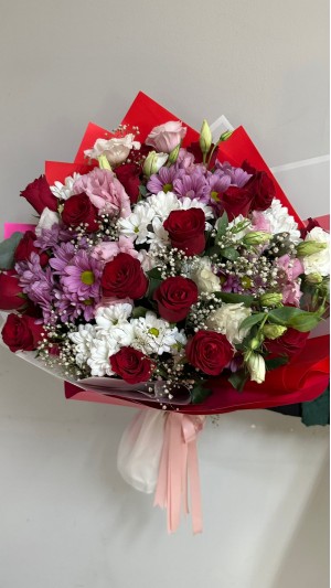 RED LOVE ÇİÇEK BUKETİ