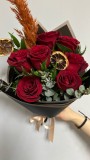 SİYAH KAĞITTA 7'Lİ KIRMIZI GÜK BUKETİ