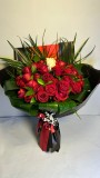 HAYALLERDEKİ  SADE  GÜL  BUKETİ