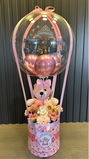 Aramıza Hoşgeldin Küçük Prenses: Peluş Ayıcıklı & Balonlu Pembe Bebek Kutusu